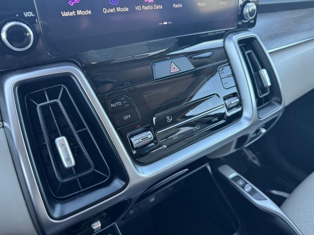 2022 Kia Sorento X-Line S - Photo 9