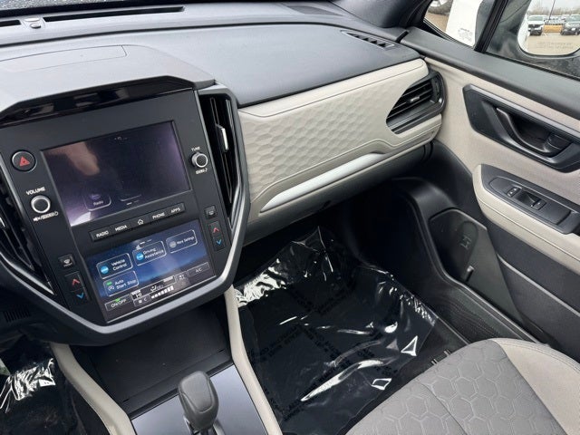 2025 Subaru Forester Base