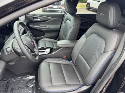 2024 Buick Envista Sport Touring FWD