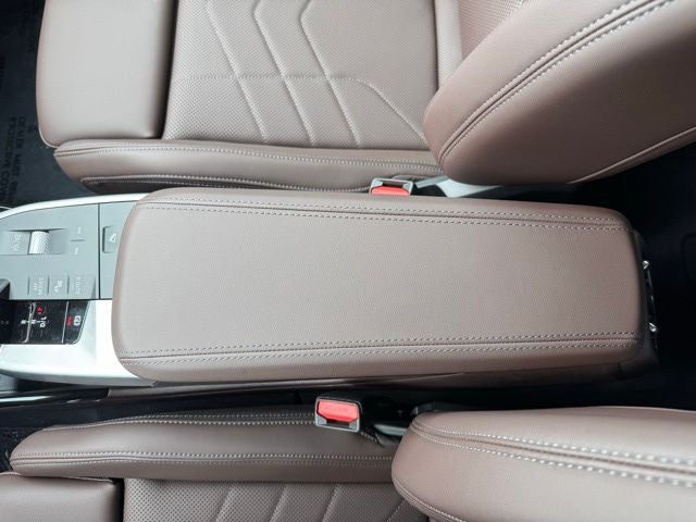 2025 BMW X1 xDrive28i w/ Panoramic Moonroof