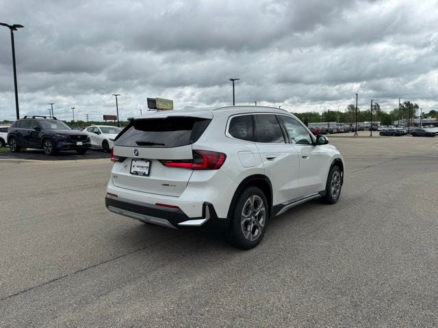 2025 BMW X1 xDrive28i w/ Panoramic Moonroof