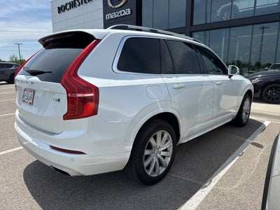 2017 Volvo XC90 T6 Momentum