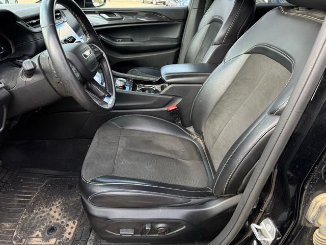 2022 Jeep Grand Cherokee L Altitude 4WD