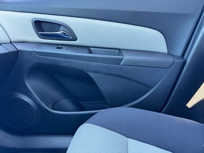 2014 Chevrolet Cruze LS FWD