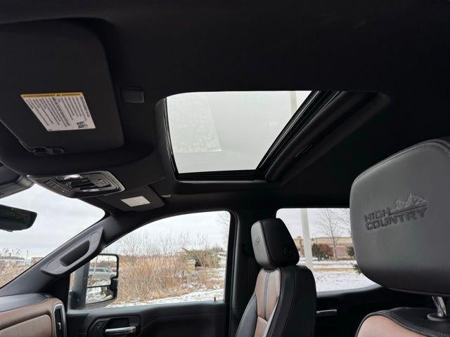 2022 Chevrolet Silverado 1500 LTD High Country 4WD