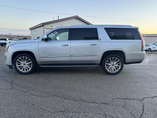 2016 Cadillac Escalade ESV Luxury 4WD