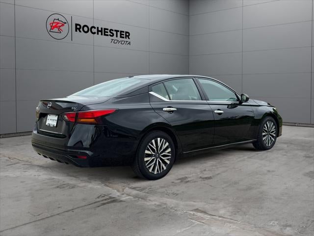 2024 Nissan Altima 2.5 SV FWD