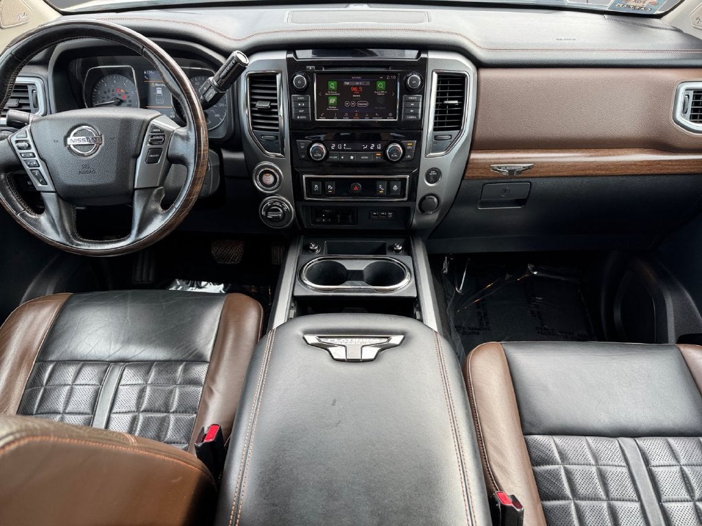 2019 Nissan Titan 4WD