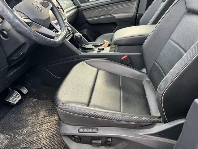 2022 Volkswagen Atlas Cross Sport 2.0T SEL R-Line AWD