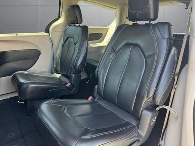 2024 Chrysler Pacifica Touring L FWD