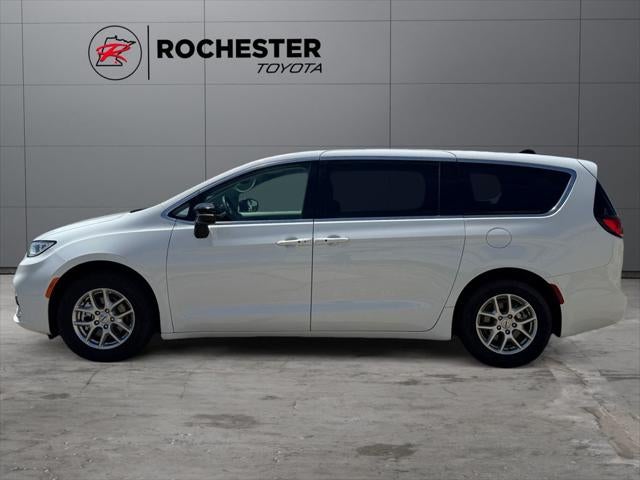 2024 Chrysler Pacifica Touring L FWD