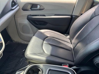 2024 Chrysler Pacifica Touring L FWD