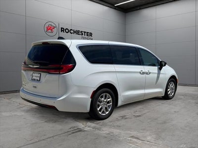 2024 Chrysler Pacifica Touring L FWD