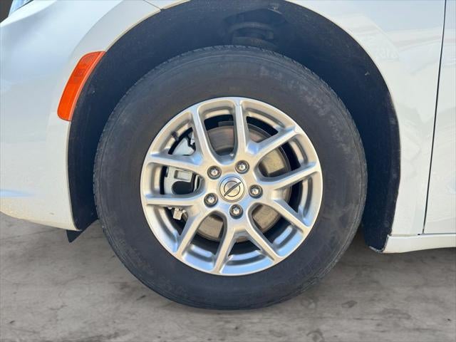 2024 Chrysler Pacifica Touring L FWD