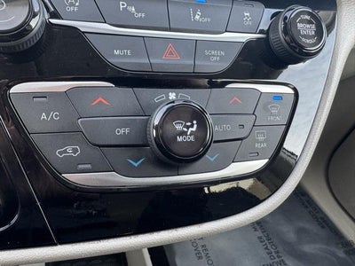 2024 Chrysler Pacifica Touring L FWD