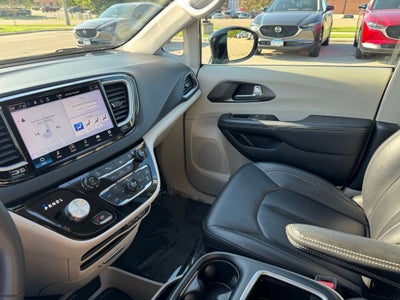 2024 Chrysler Pacifica Touring L FWD