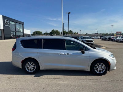 2024 Chrysler Pacifica Touring L FWD