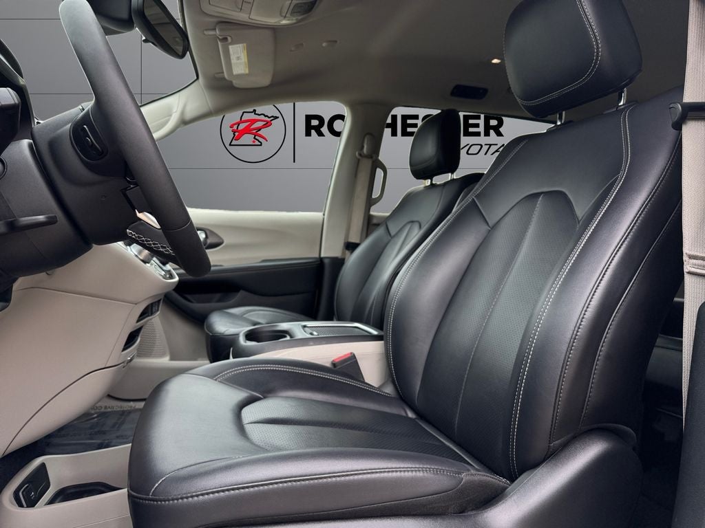 2024 Chrysler Pacifica Touring L FWD