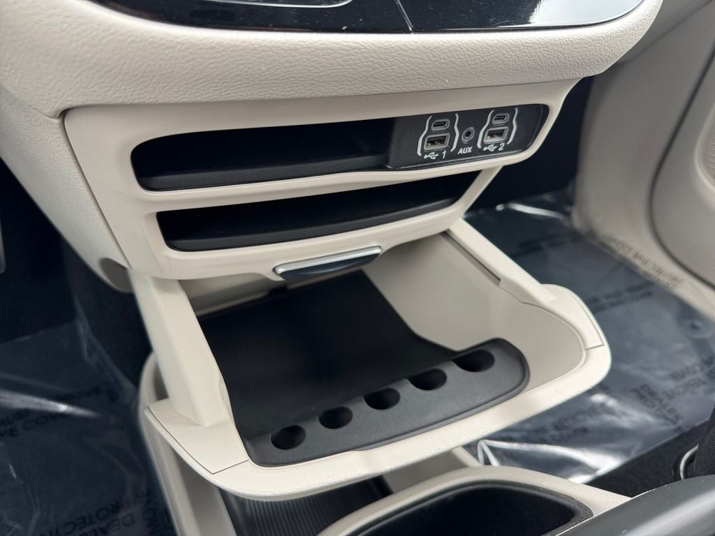 2024 Chrysler Pacifica Touring L FWD
