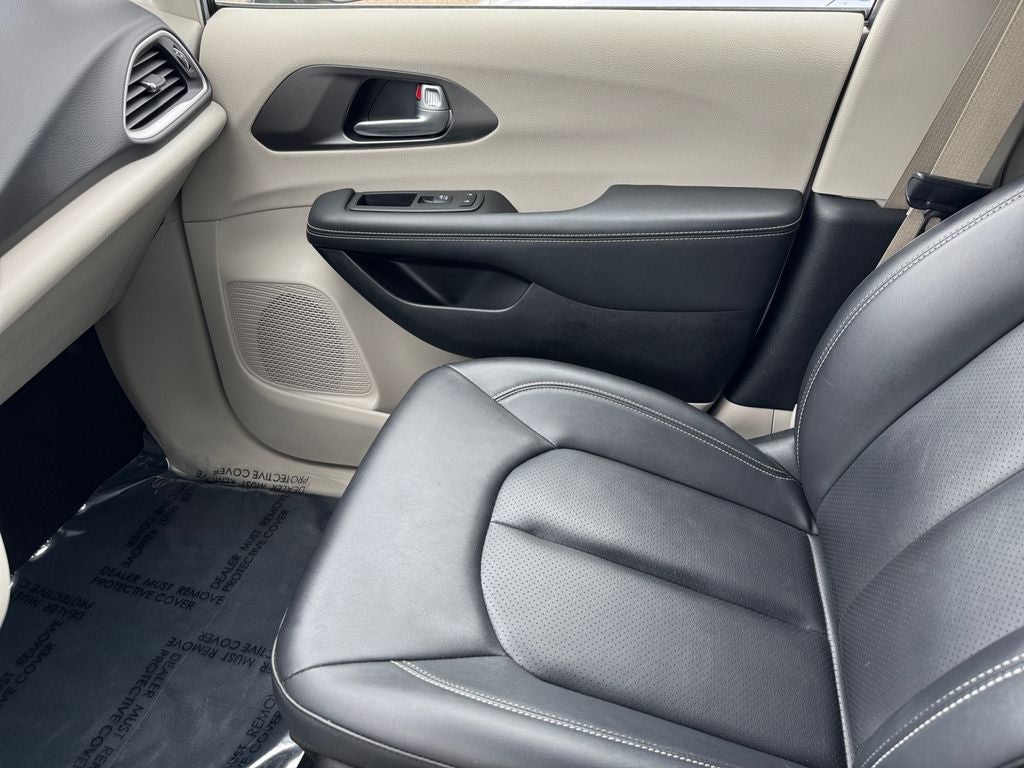 2024 Chrysler Pacifica Touring L FWD