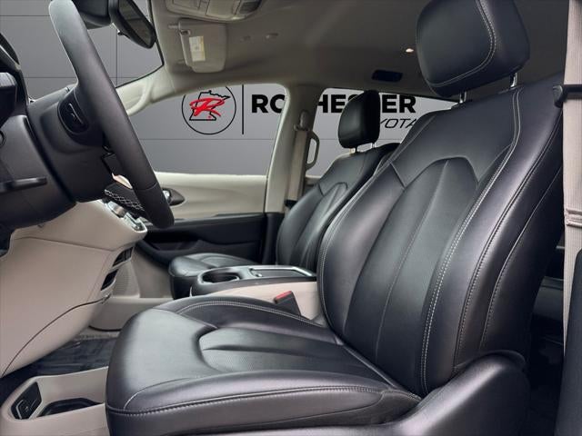 2024 Chrysler Pacifica Touring L FWD