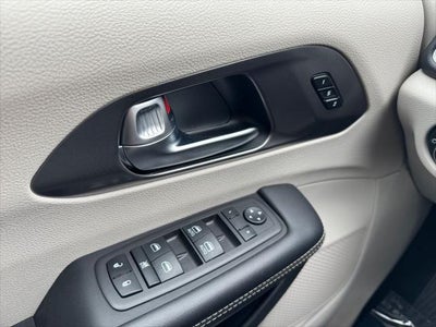 2024 Chrysler Pacifica Touring L FWD
