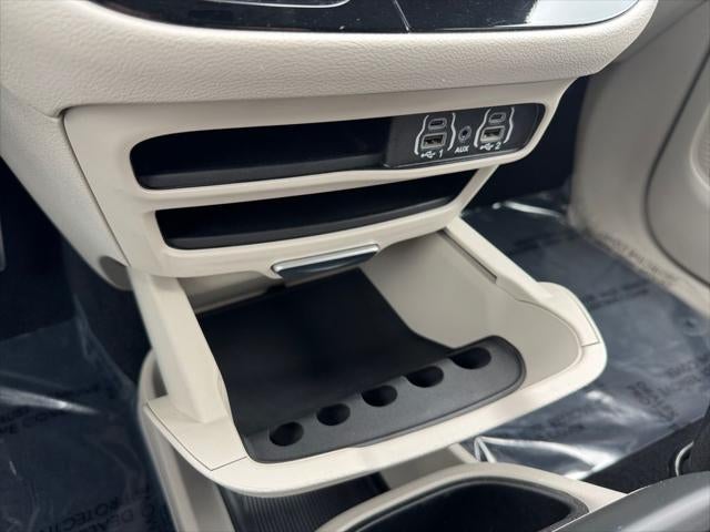 2024 Chrysler Pacifica Touring L FWD