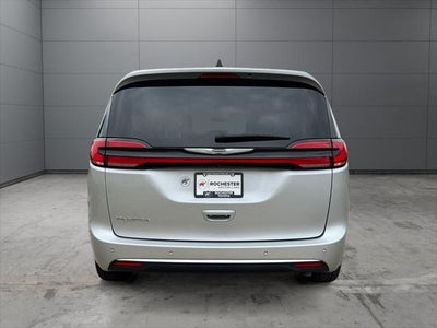 2024 Chrysler Pacifica Touring L FWD