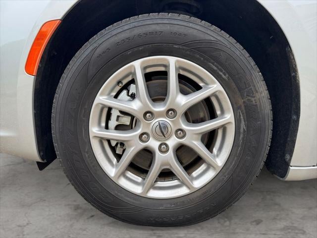 2024 Chrysler Pacifica Touring L FWD