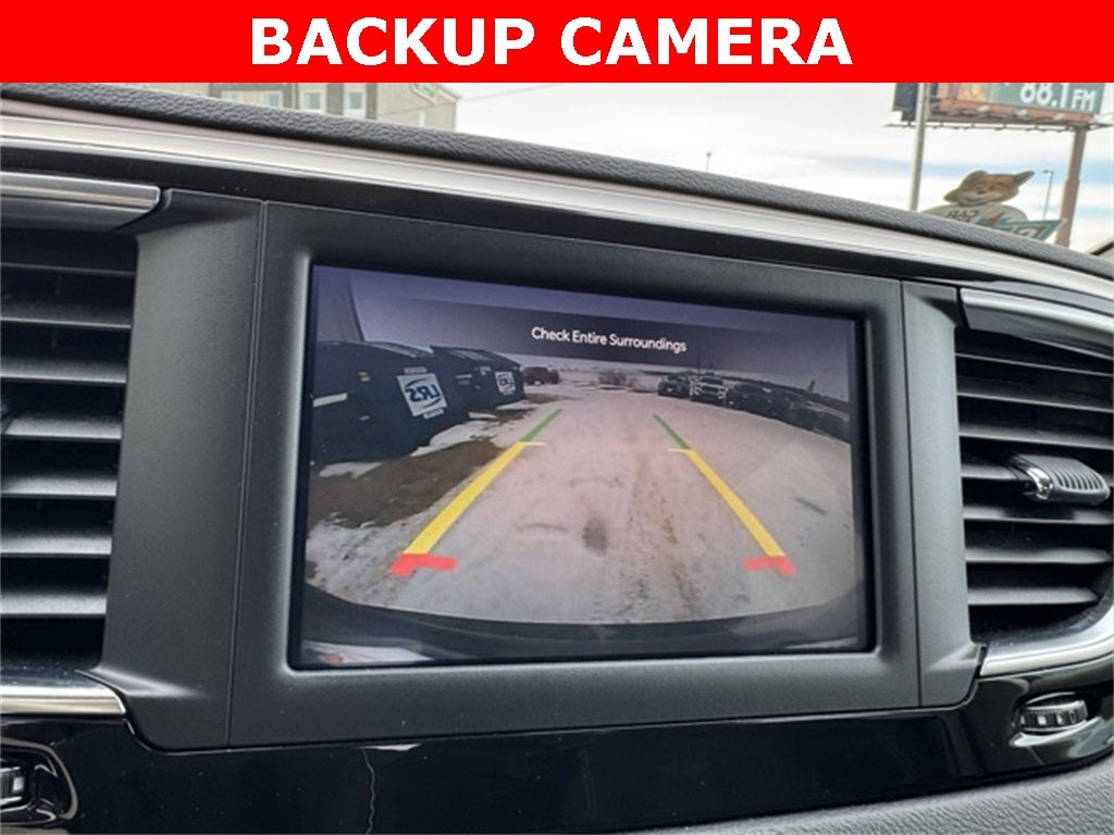 2024 Chrysler Voyager LX FWD