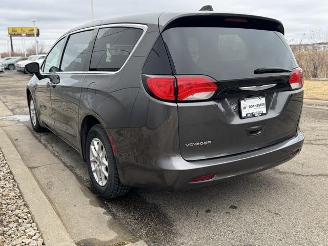 2023 Chrysler Voyager LX FWD