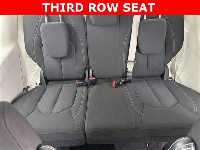 2023 Chrysler Voyager LX FWD