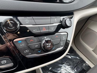 2023 Chrysler Voyager LX FWD