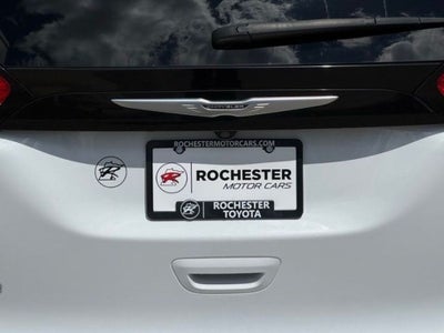 2023 Chrysler Voyager LX FWD