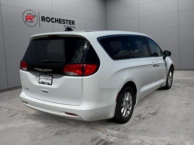 2023 Chrysler Voyager LX FWD
