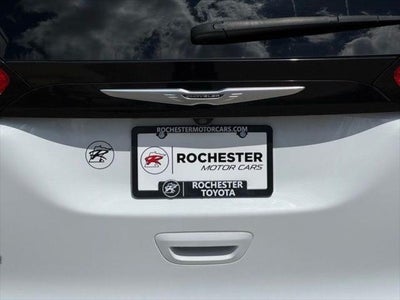 2023 Chrysler Voyager LX FWD
