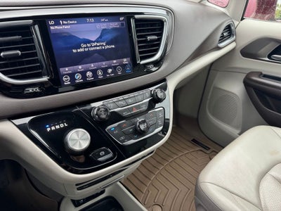 2018 Chrysler Pacifica Touring L Plus FWD