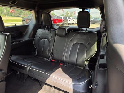 2025 Chrysler Pacifica Limited FWD