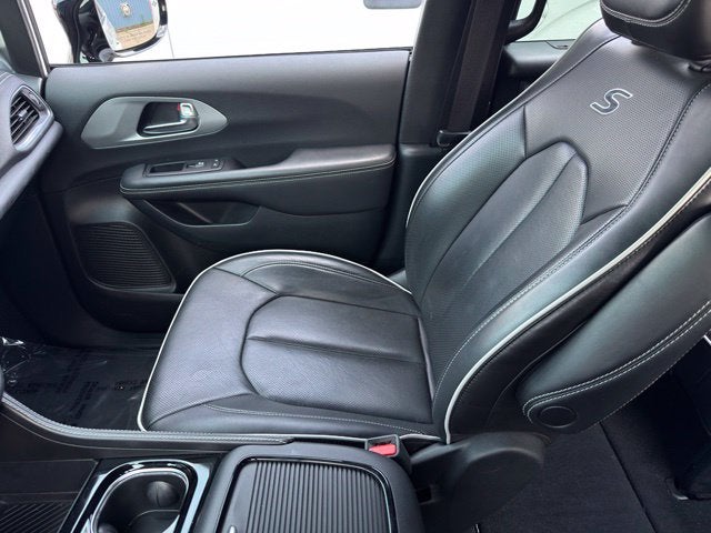 2025 Chrysler Pacifica Limited FWD