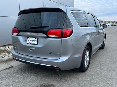2019 Chrysler Pacifica Hybrid Touring Plus FWD