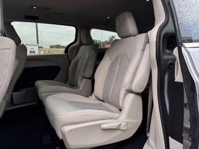 2019 Chrysler Pacifica Hybrid Touring Plus FWD