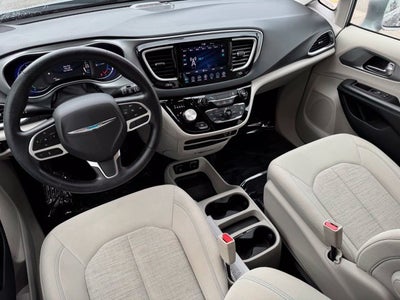 2019 Chrysler Pacifica Hybrid Touring Plus FWD
