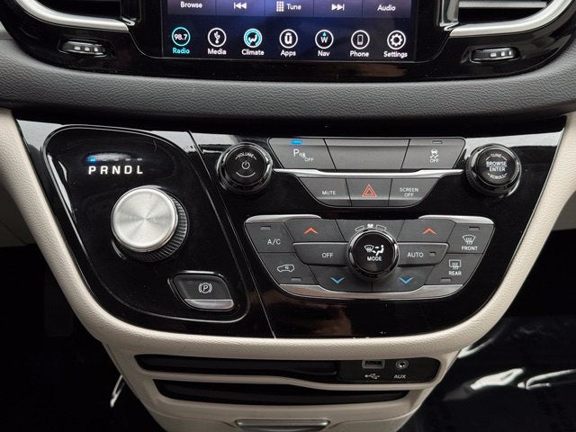 2019 Chrysler Pacifica Hybrid Touring Plus FWD