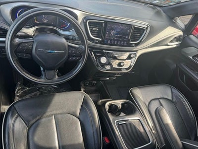 2020 Chrysler Pacifica Hybrid Limited FWD