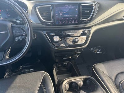 2020 Chrysler Pacifica Hybrid Limited FWD