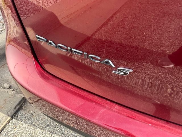 2020 Chrysler Pacifica Hybrid Limited FWD