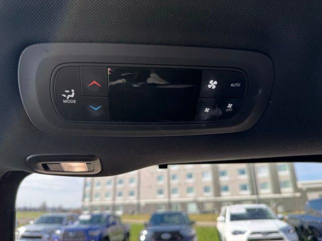 2020 Chrysler Pacifica Hybrid Limited FWD