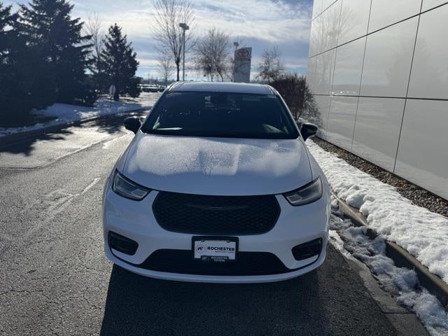 2024 Chrysler Pacifica Hybrid Select FWD