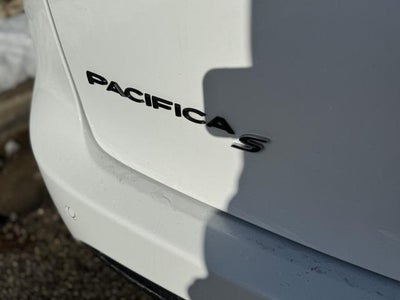 2024 Chrysler Pacifica Hybrid Select FWD