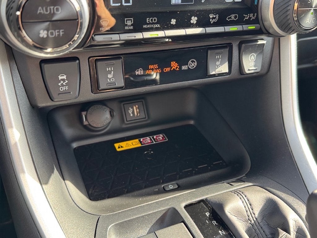 2025 Toyota RAV4 XLE Premium AWD